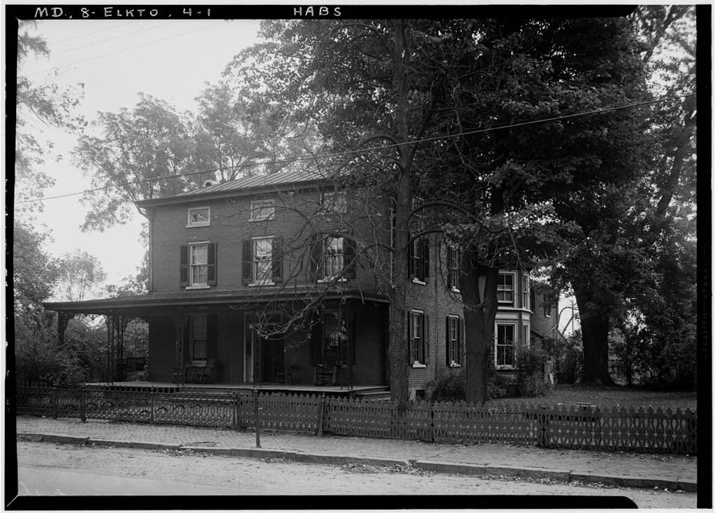 222 Main Street, catalogued as the Elkton House. Couples came off the trains onto this street.