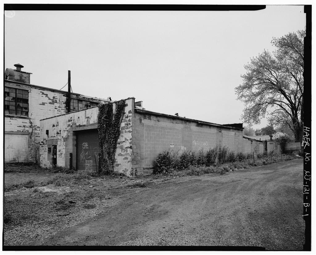 The Radium Crystallization Laboratory next door, where the radium itself was extracted.