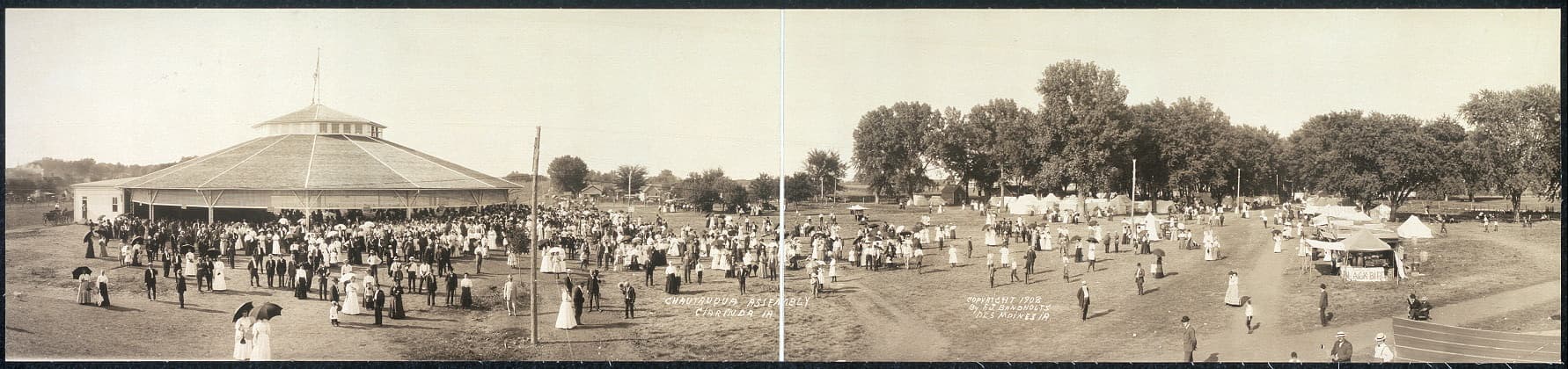 A panorama of the Chautauqua Assembly grounds and crowd at Clarinda, Iowa, 1908.