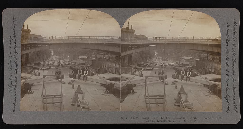 The double locks at Lockport, on a Keystone View stereograph copyrighted in 1905.